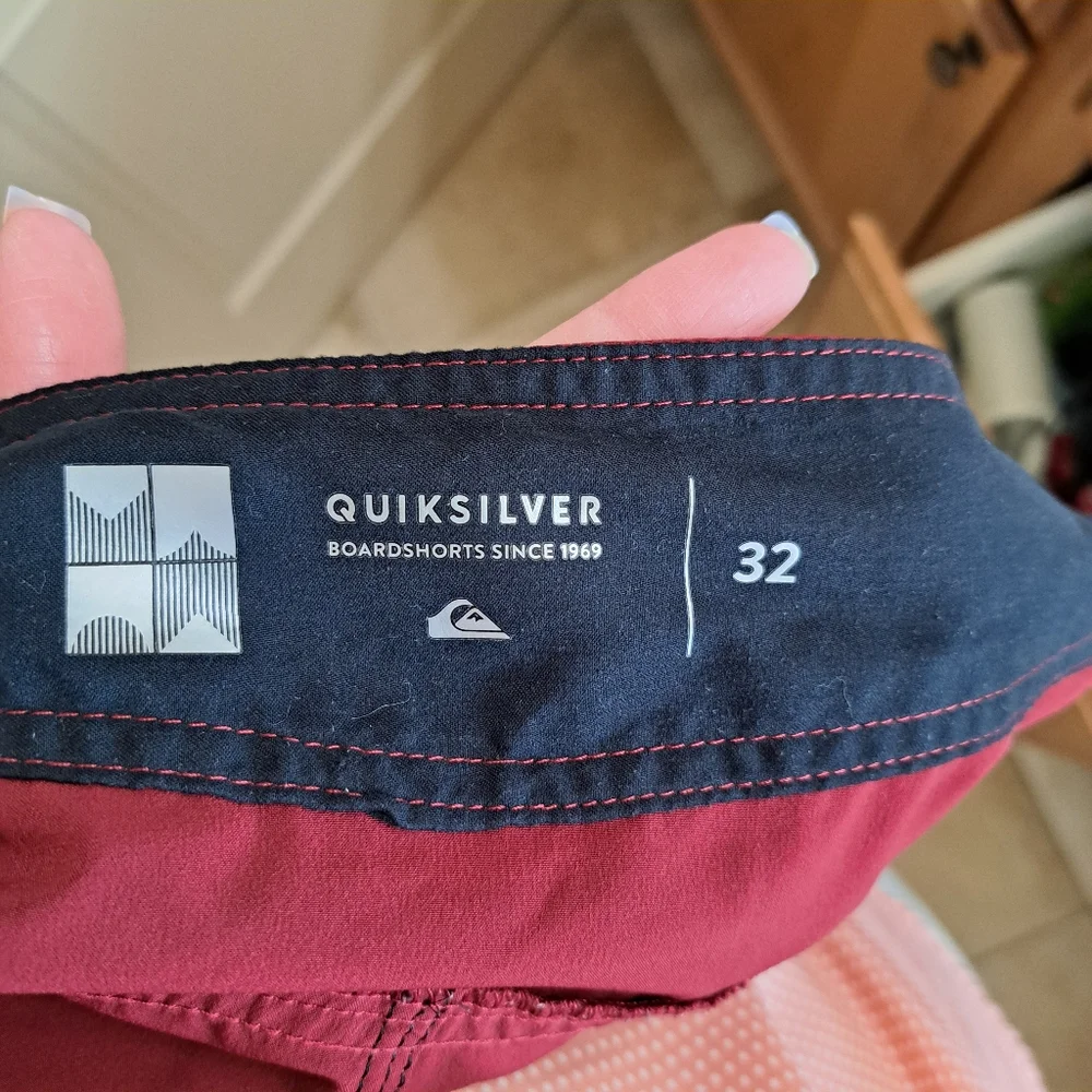 Quiksilver dive into